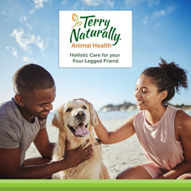 Terry Naturally complément Omega pour chiens en situation d'utilisation