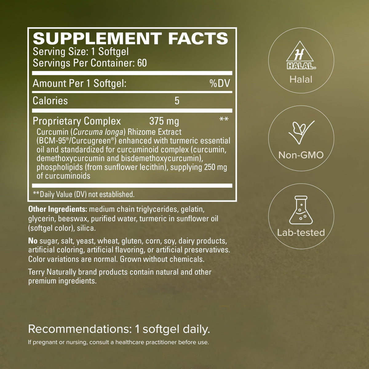 Terry Naturally CuraMed 375mg gélules avec un verre d'eau