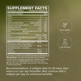 Terry Naturally Hair Renew Formula gélules à côté d'une main