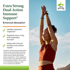 Terry Naturally Quercétine + Vitamine C Extra Fort comprimés sur une table