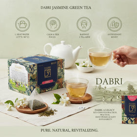 Thé Vert au Jasmin DABRI infusé dans une tasse