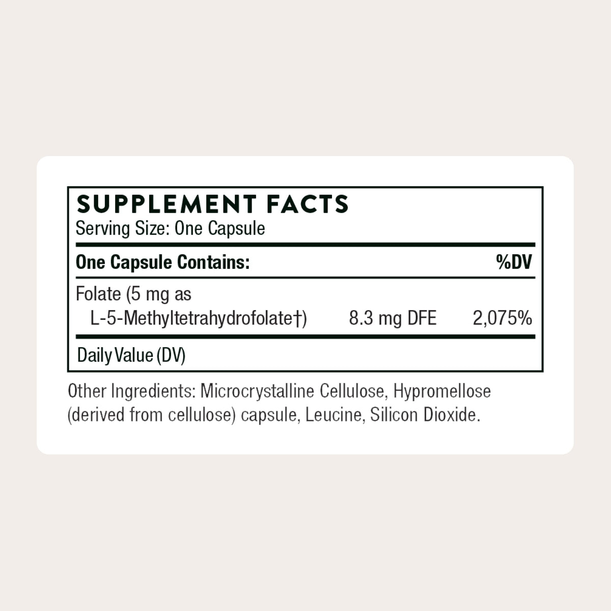 THORNE 5-MTHF 5 mg capsules sur une table, ambiance de bien-être