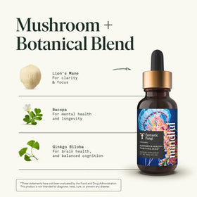Tincture de Champignon Lion's Mane avec ingrédients sur une table