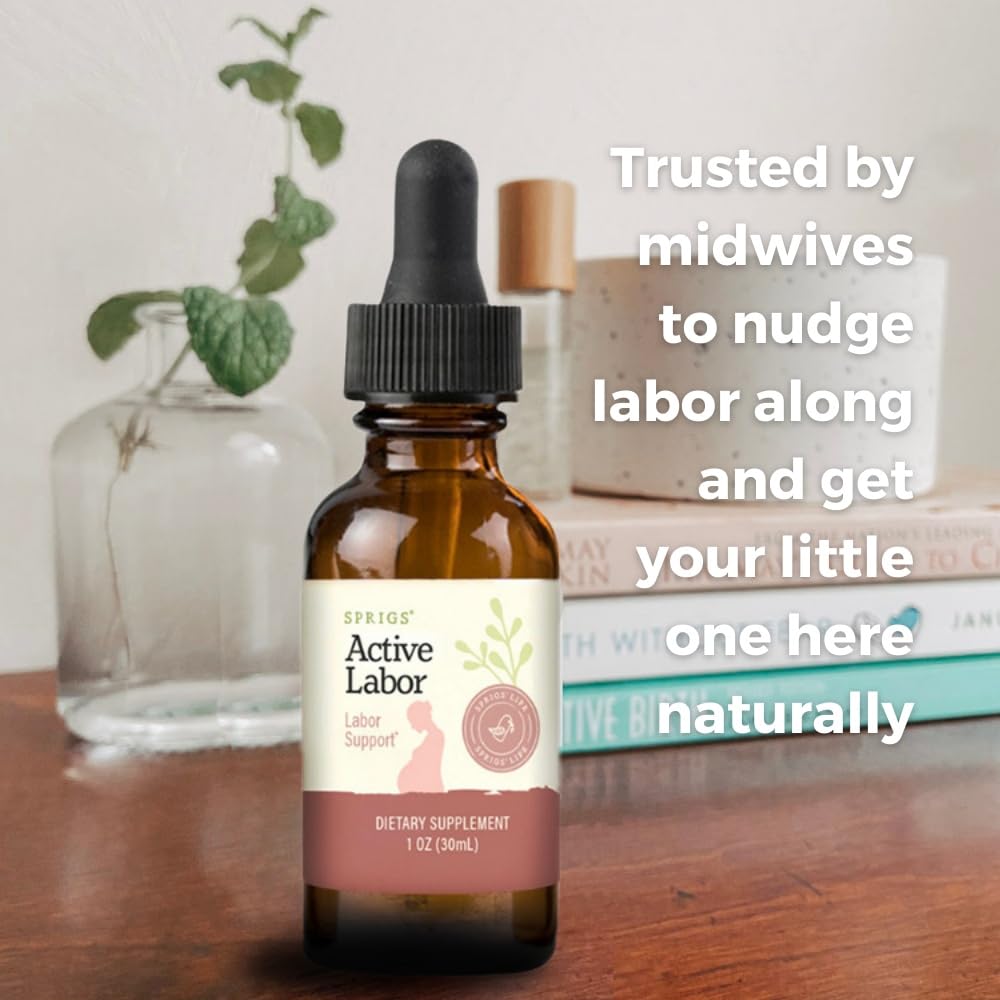 Tincture SPRIGS sur un fond naturel avec des herbes