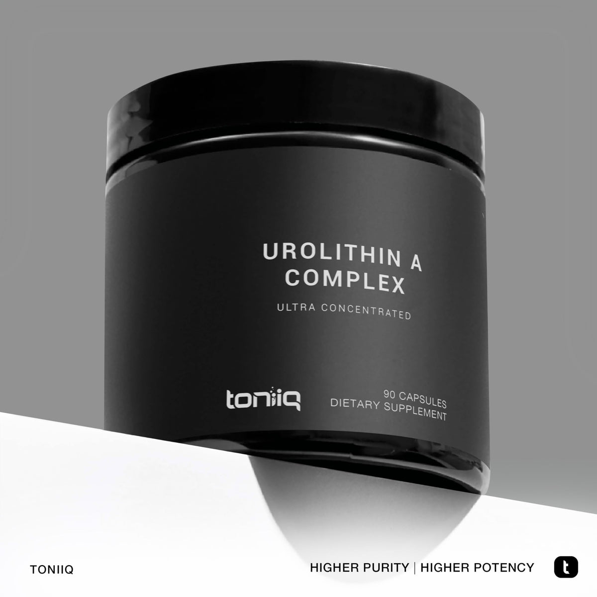 Toniiq 1 500mg Complexe Urolithin A avec ingrédients sur fond blanc