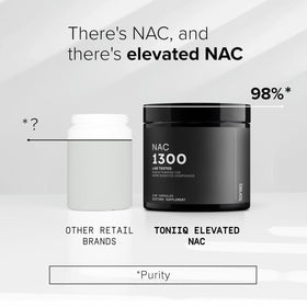 Toniiq NAC 1300mg flacon sur une table en bois
