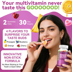 Totaria Gummies Multivitamines Femmes en gros plan sur une main