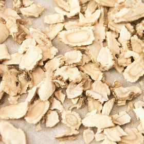 Tranches de ginseng Hsu's présentées dans un cadre festif