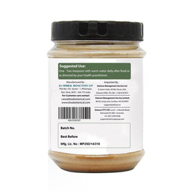 Utilisation de la poudre de racine de Safed Musli dans un smoothie