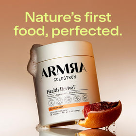 Verser ARMRA Colostrum Poudre Orange Sanguine dans un mélangeur