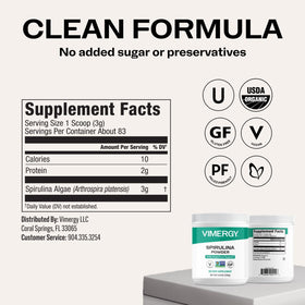 Vimergy Poudre de Spiruline 250g sur un bol de yaourt