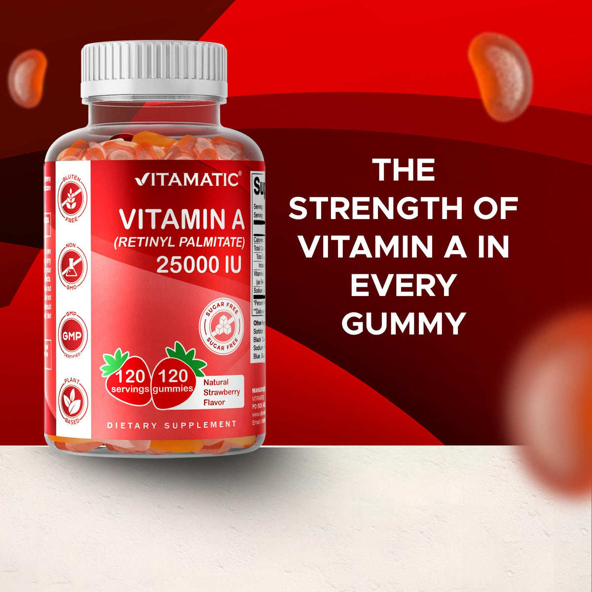 Vitamatic Gummies Vitamine A 25000 UI Saveur Fraise, gummies dans une main