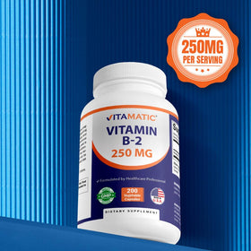 Vitamatic Vitamine B2 250 mg capsules végétariennes en main