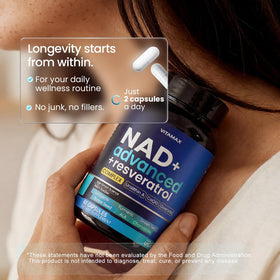 Vitamax Complément Alimentaire NAD+ 60 Capsules sur une table en bois