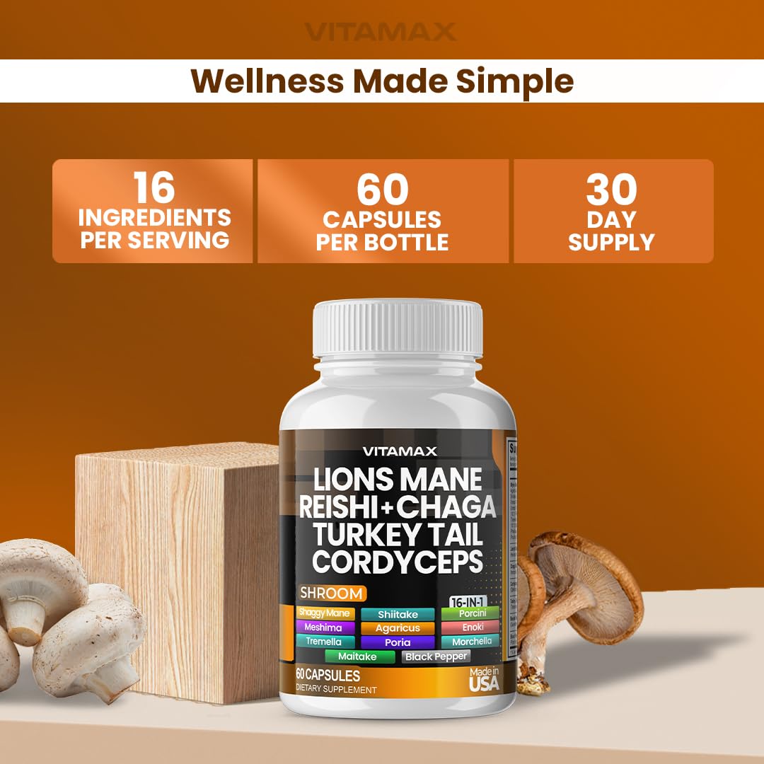 Vitamax MycoBoost capsules en main