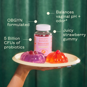 Vue de côté du pot de gummies Cheeky Bonsai