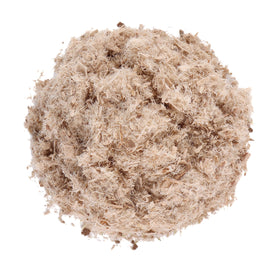 Vue de l'écorce de bouleau glissant dans le sachet Halo Naturals