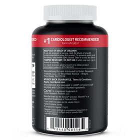 Vue des gélules de Qunol CoQ10 Ultra 100mg sur un fond blanc