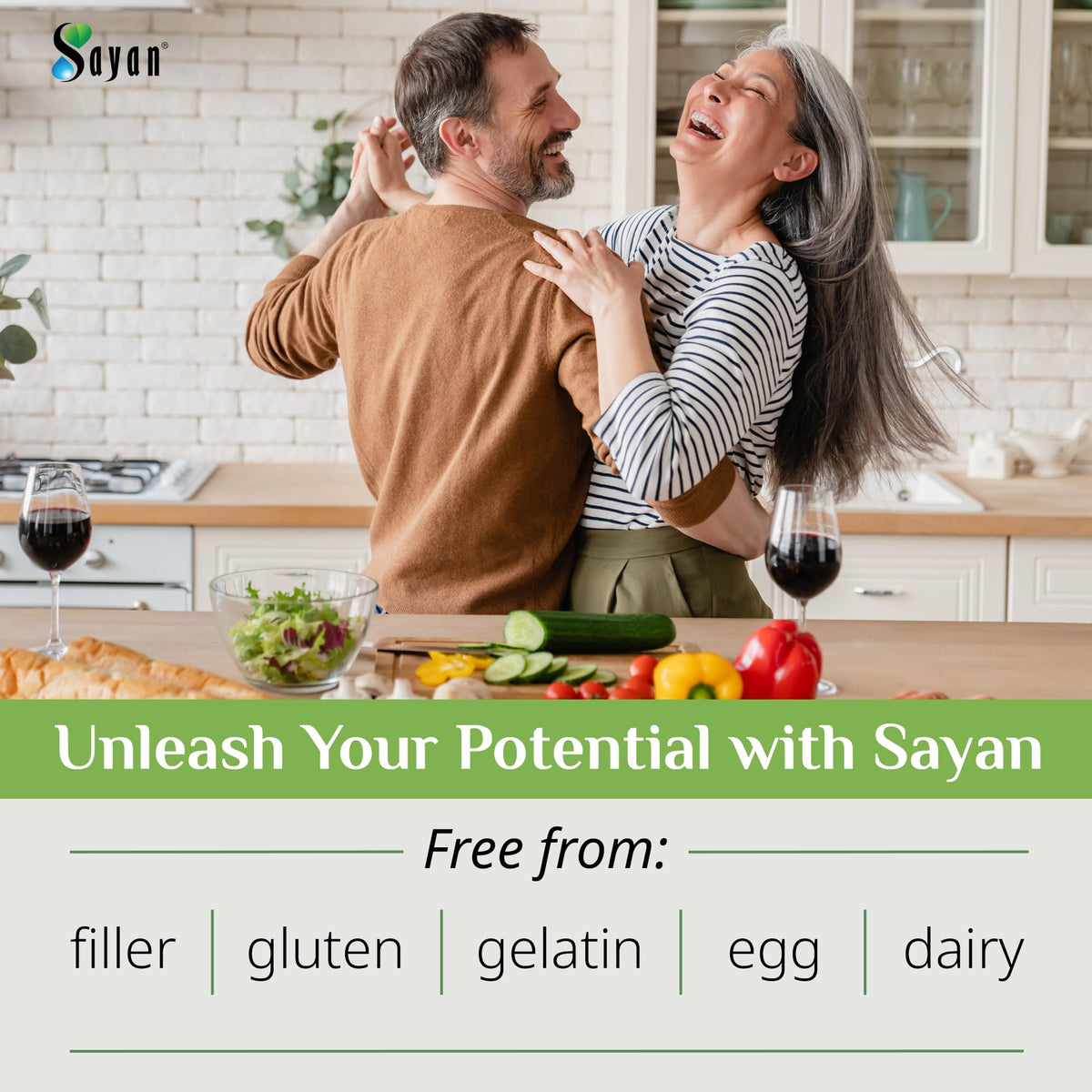 Vue latérale des capsules de champignon Chaga Sayan
