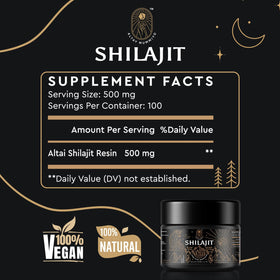 Vue rapprochée de la résine de Shilajit avec cuillère doseuse