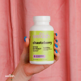 Wellah Chasteberry 120 capsules sur une table en bois