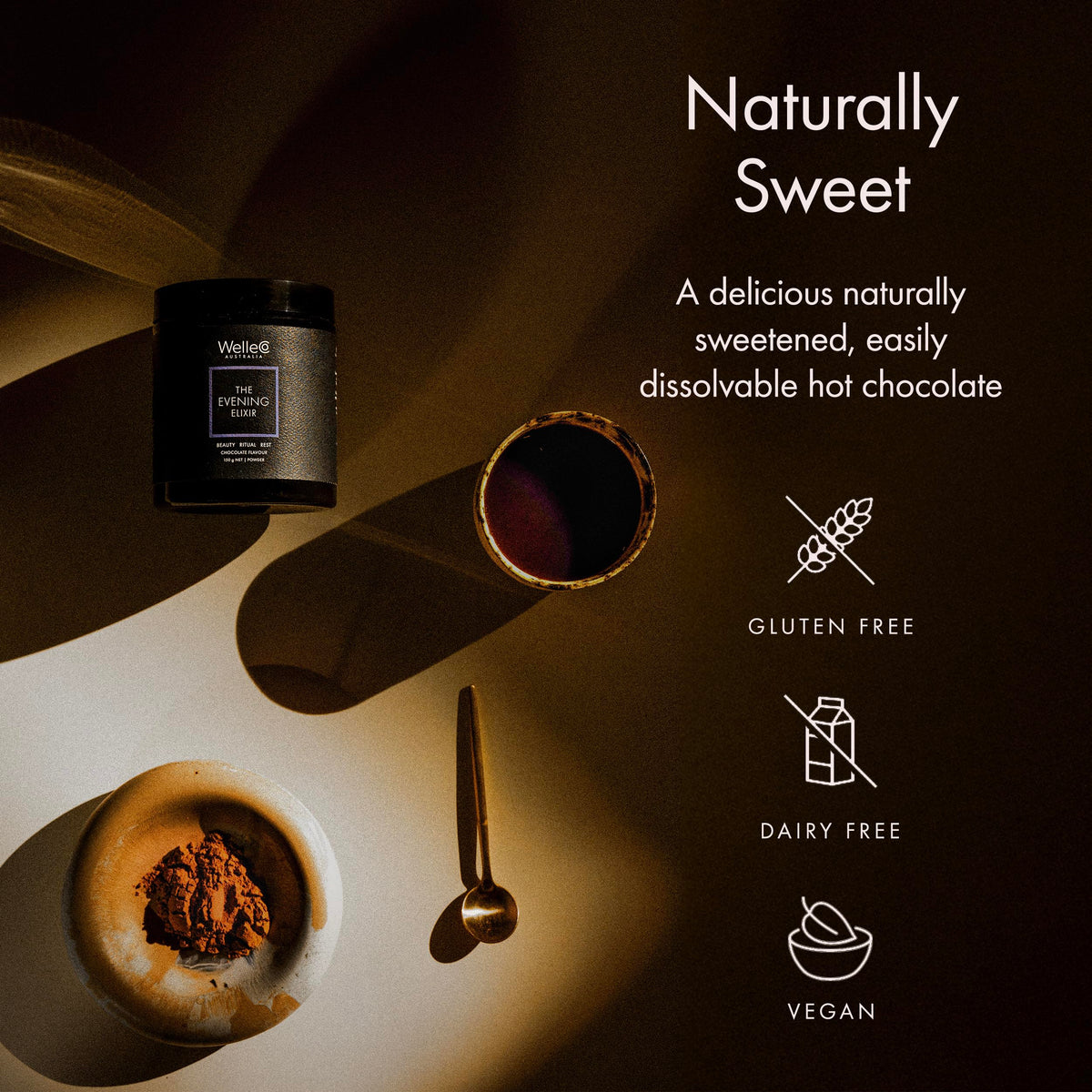 WelleCo The Evening Elixir Chocolat Chaud 210g mélange dans une tasse