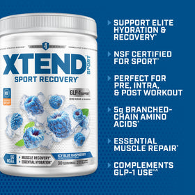 Xtend BCAA poudre framboise bleue 431g - préparation dans un verre