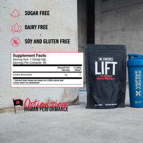 Xwerks Lift créatine monohydrate en poudre dans un shaker
