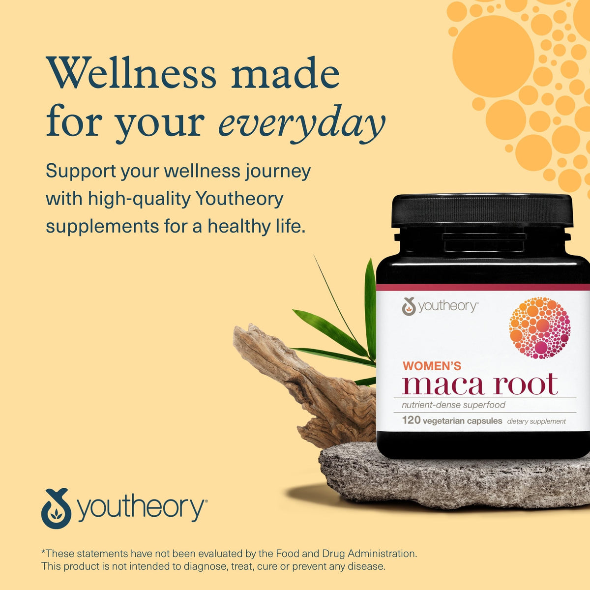 Youtheory Maca Racine, capsules dans un verre