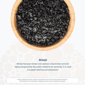 Youtheory Shilajit Avancé 500 mg sur une table en bois
