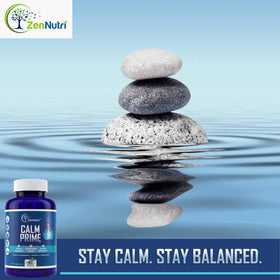 ZenNutri Calm 60 Capsules avec un verre d'eau à côté