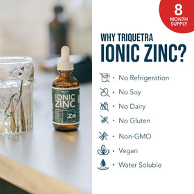 Zinc liquide ionique Triquetra Health sur une table en bois