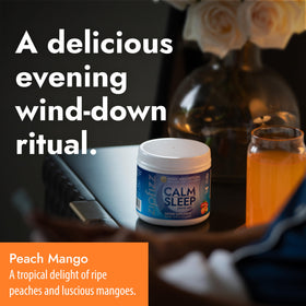 Zipfizz Calm Sommeil Pêche Mangue 410g poudre dans une cuillère