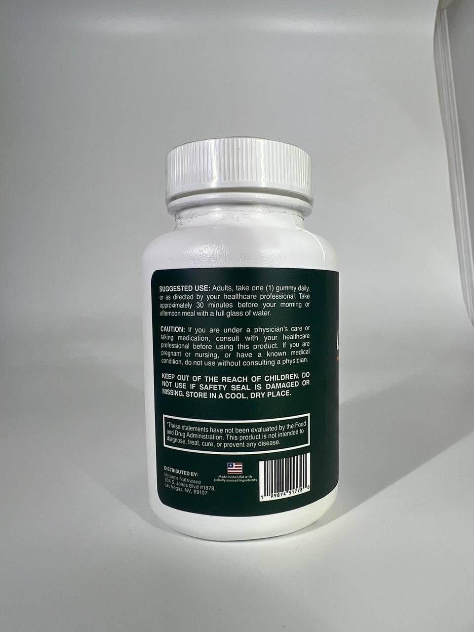 Zoom sur une gomme Leanzene ACV BHB avec des ingrédients naturels